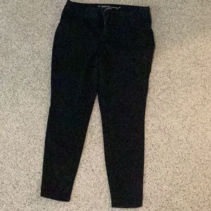 Maurice’s black skinny jeans mid rise size large short